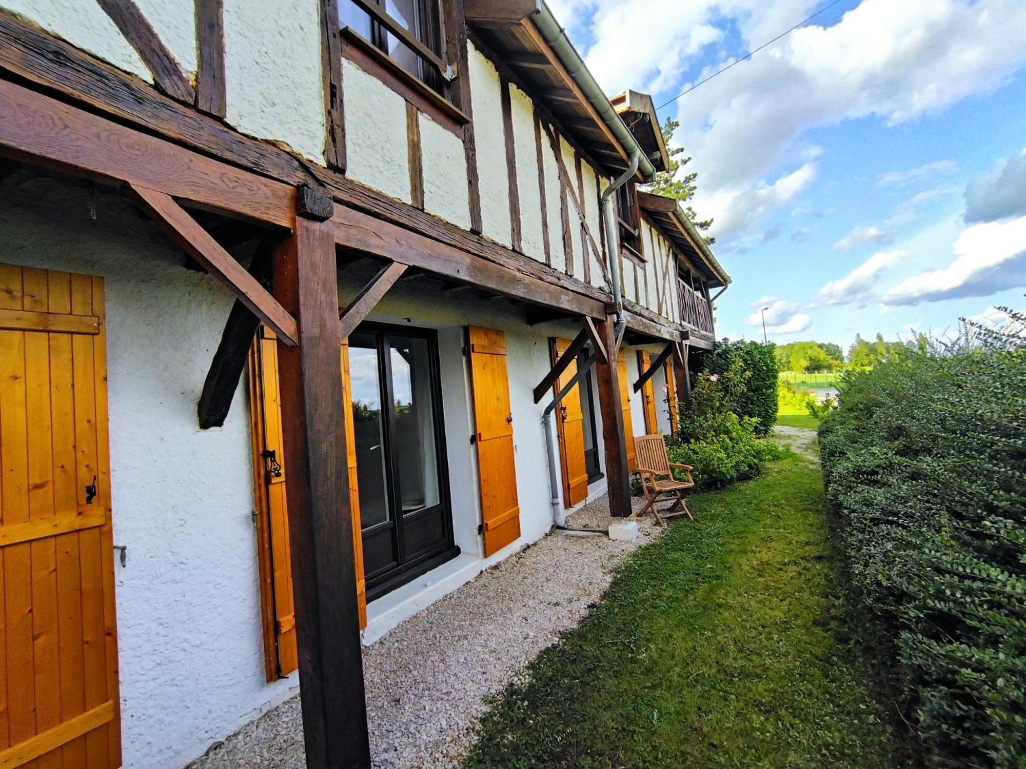 Les Fortelles Chatillon-sur-Broue Екстер'єр фото